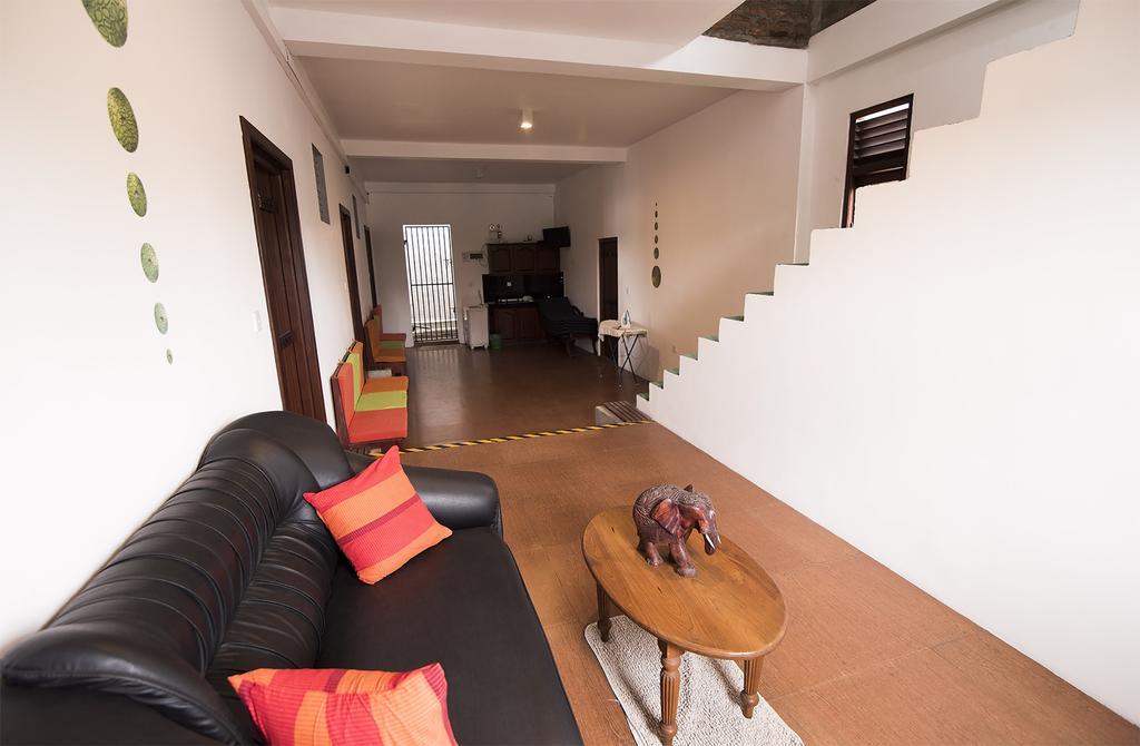Thumbelina Apartments & Hotel Aluthgama Εξωτερικό φωτογραφία