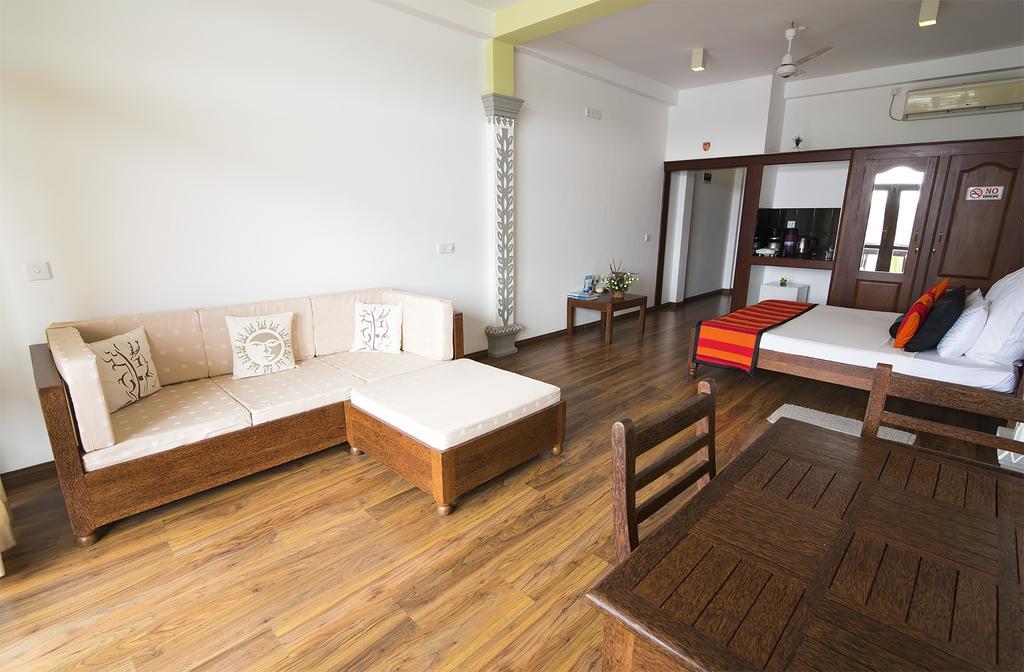 Thumbelina Apartments & Hotel Aluthgama Εξωτερικό φωτογραφία