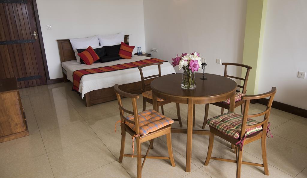 Thumbelina Apartments & Hotel Aluthgama Εξωτερικό φωτογραφία